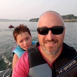 Meet your Posher, Ray